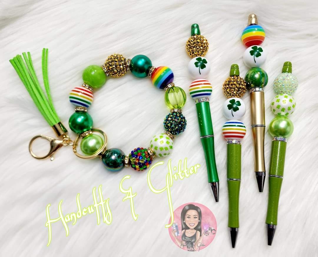 Set: Wristlet + Beaded Pen - St Patrick's Day