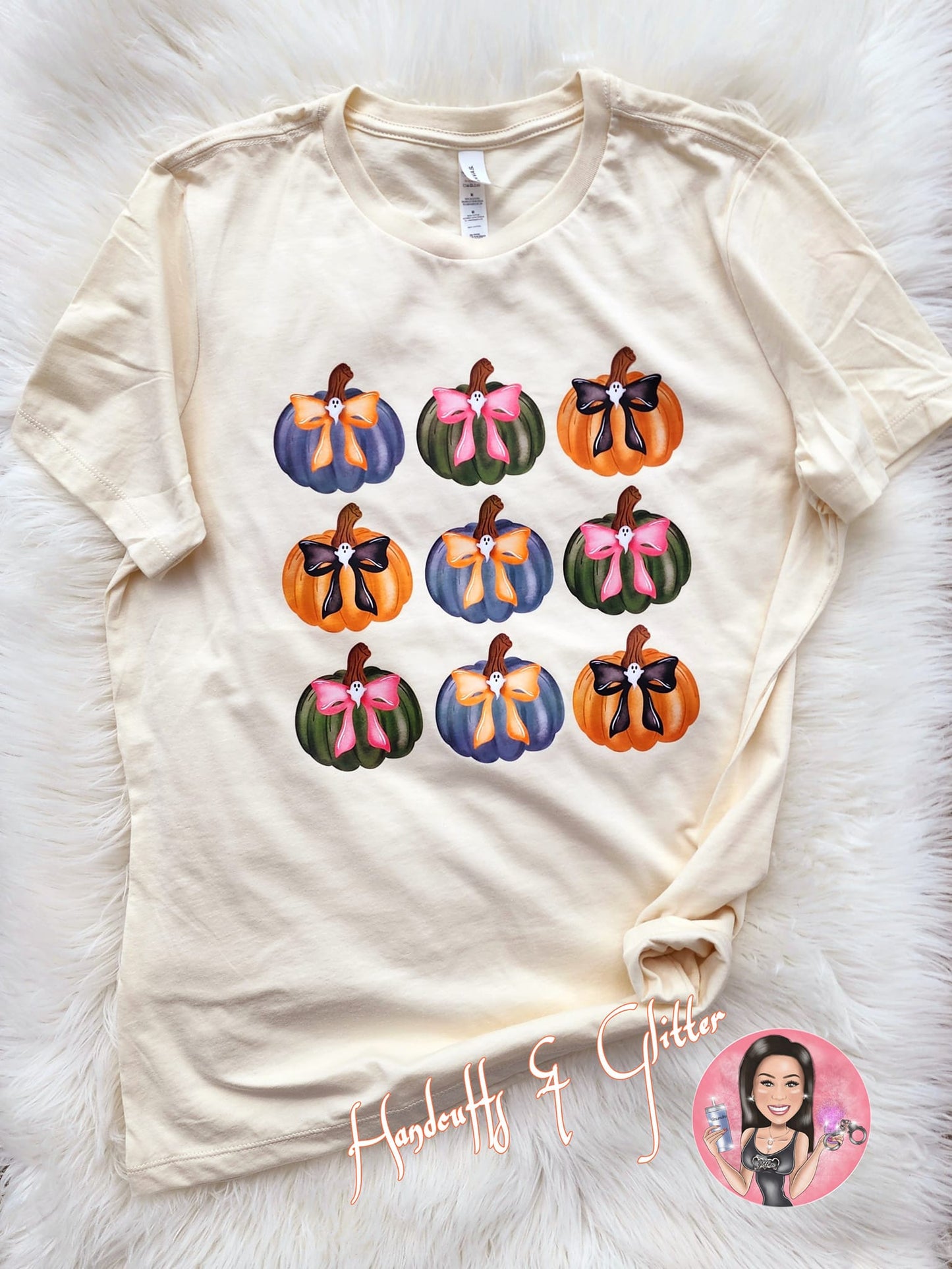 T-Shirt: Pretty Ghost Pumpkins